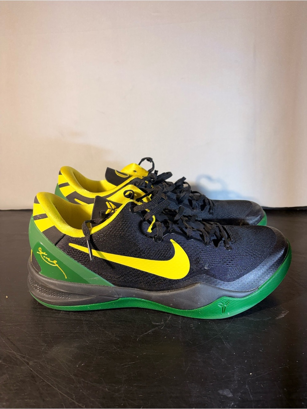 Nike Men's Low-Top Sneakers - Black, Yellow & Green